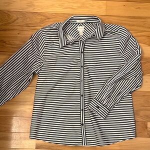 Chicos Black and White Striped Button-Up Shirt, no iron (XL)